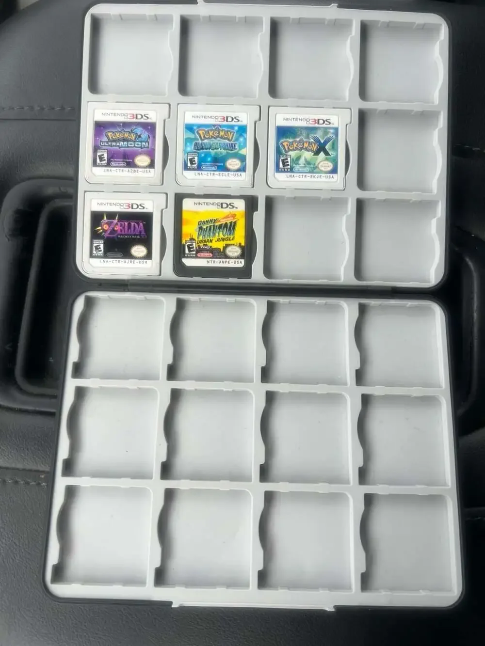 5 Nintendo 3DS & DS Game Lot - Pokemon Ultra Moon, Alpha Sapphire, Zelda + Case